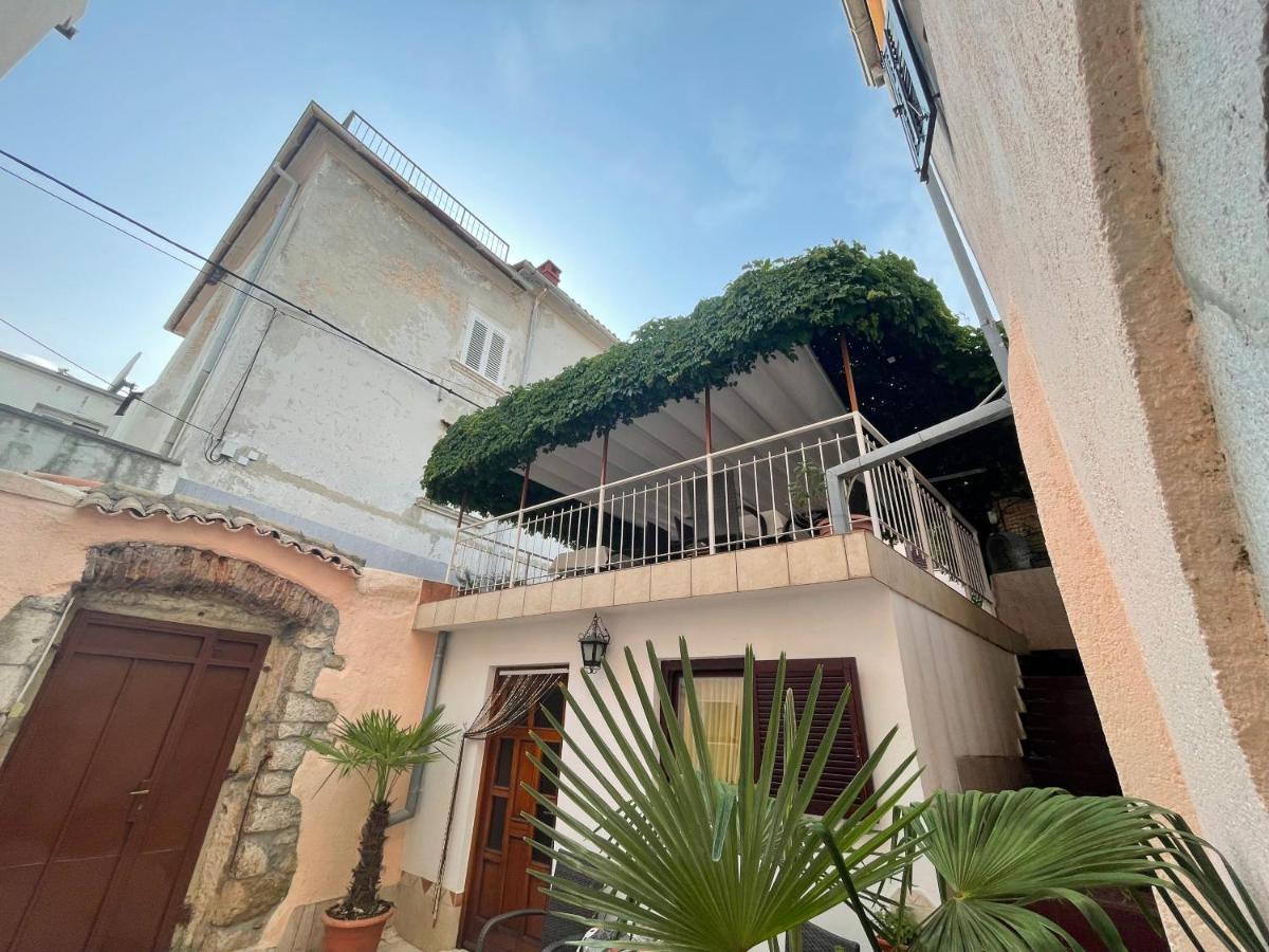 Casa Di Nives Apartment Krk Town Exterior photo