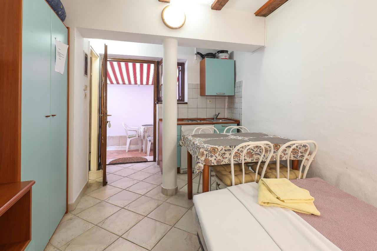 Casa Di Nives Apartment Krk Town Exterior photo